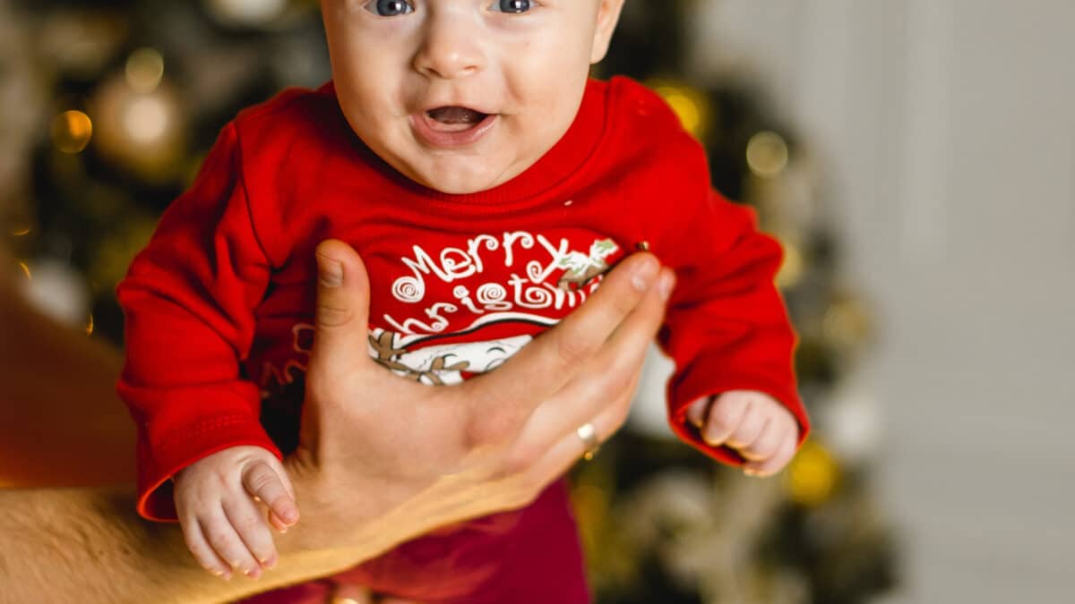 Premier Noël de Bébé : quels sont les indispensables